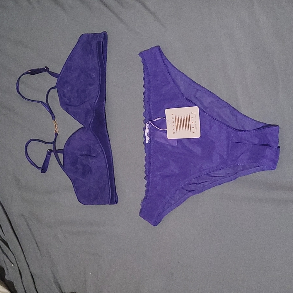 Savage x fenty strap up lace set